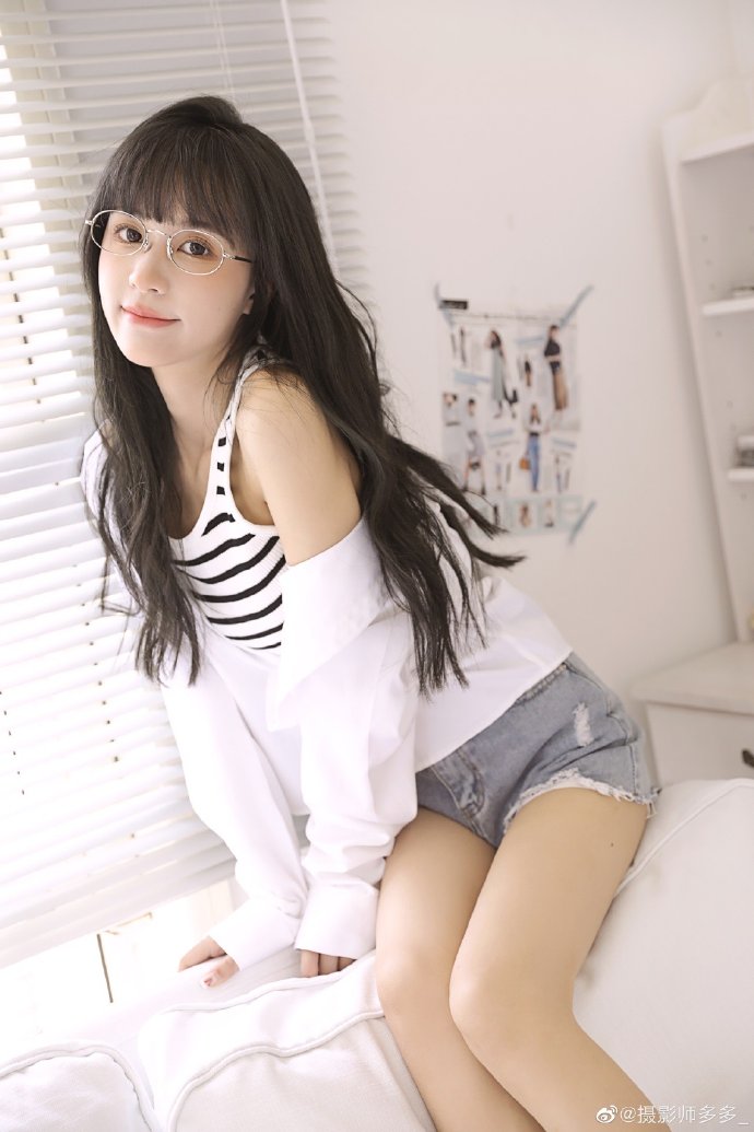 九品芝麻官